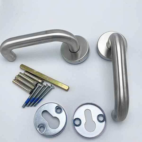 Tay nắm cửa chữ C – Inox 304