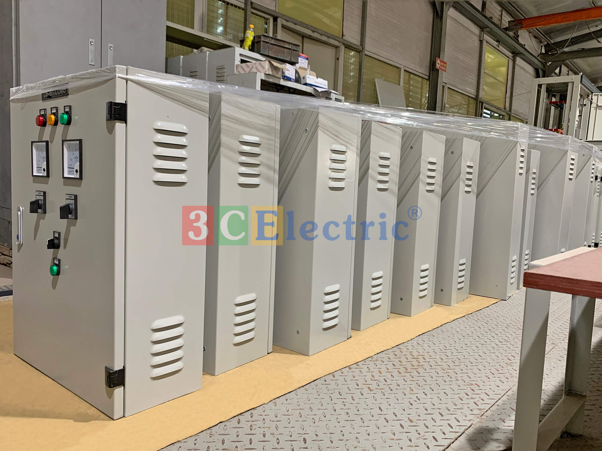 Tủ điện phân phối lắp ráp tại nhà máy 3CElectric
