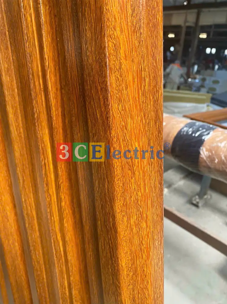 cửa chống cháy sơn màu vân gỗ