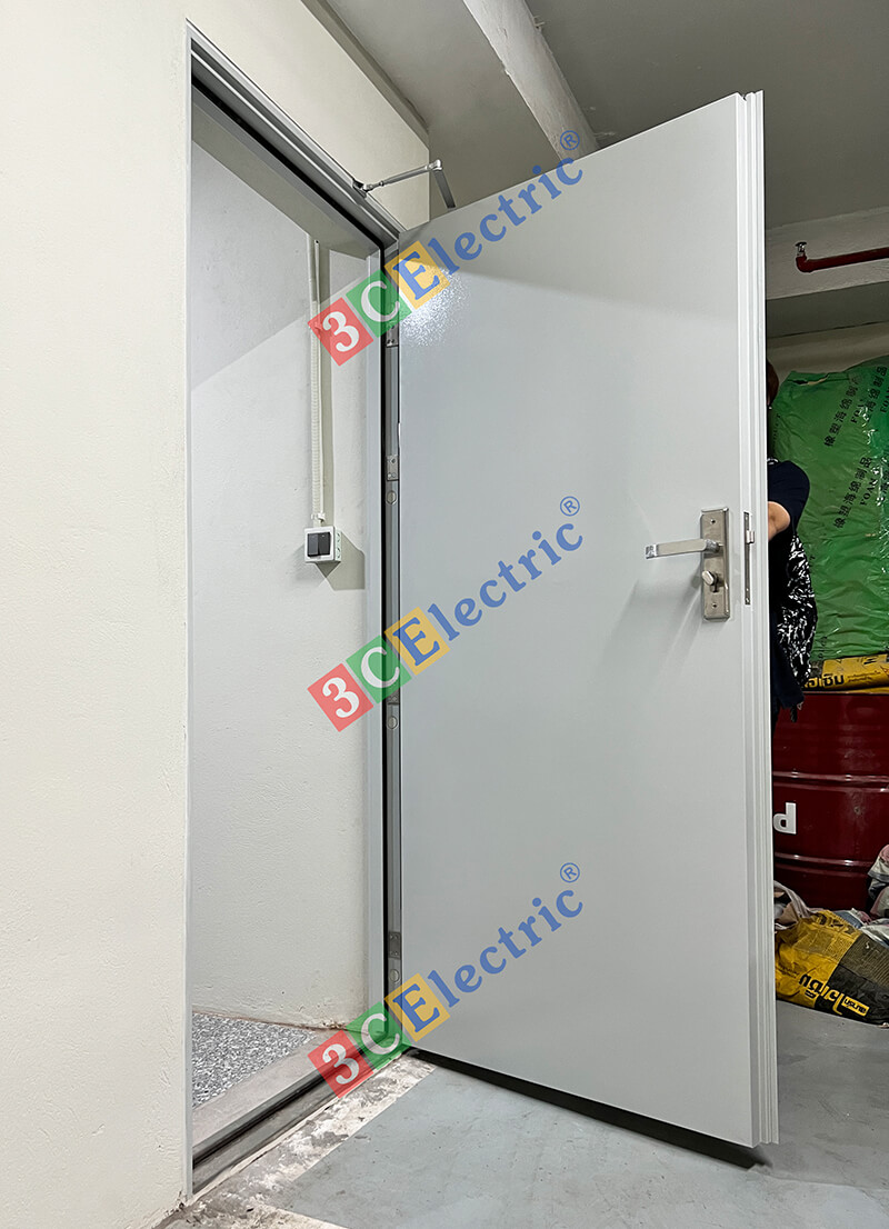 cửa thoát hiểm chống cháy