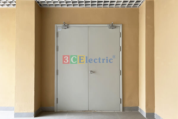 Cung cấp cửa chống cháy cho trường học