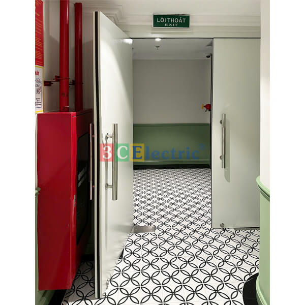 Cửa chống cháy 70 phút 2 cánh mở 2 chiều