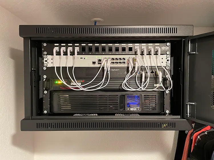 rack treo tường rack treo tường