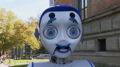 Robot biết hỏi đường
