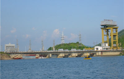 Vận hành 4 hồ chứa góp phần chống lũ, phát điện