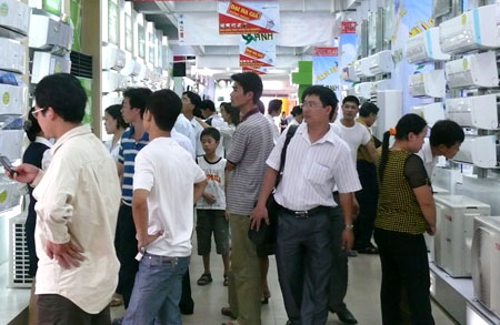 Hàng điện lạnh sốt giá từng ngày
