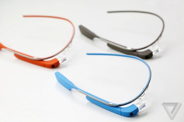 Google Glass sẽ được ra mắt vào năm 2014